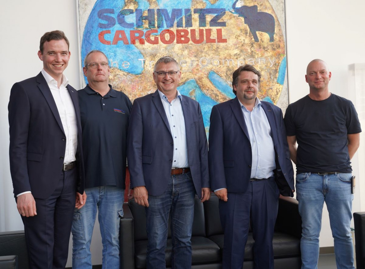 Foto (v. l. n. r.): Dr. J. Allendorf (Nottuln), V. Paehler (Betriebsrat), W. Korth MdL (Coesfeld), CDA-Landesvorsitzender D. Radtke MdEP und K. Schulzki (stv. Betriebsratsvorsitzender) Foto: J. Kendziora