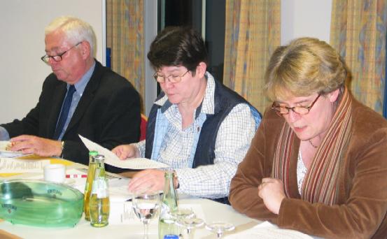 Willi Wessels Anni Willms Marie Theres Kastner informierten im Forum Soziales