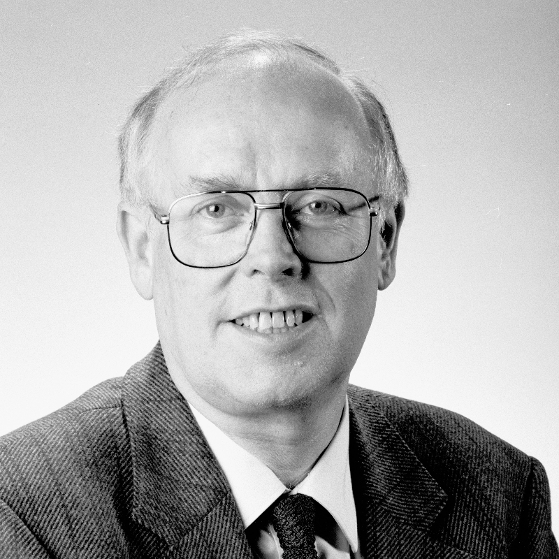  Helmut Elfringt (✝)